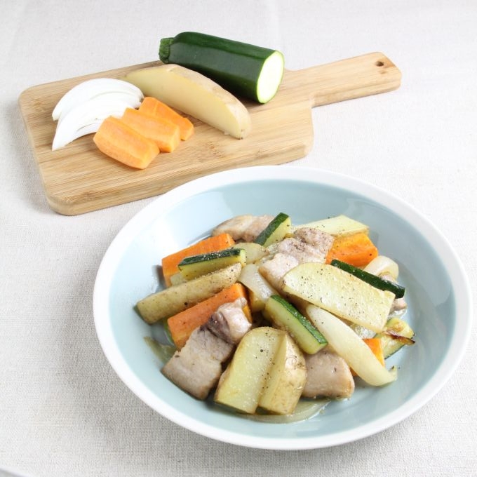 ジャガイモと豚バラのハーブソテー