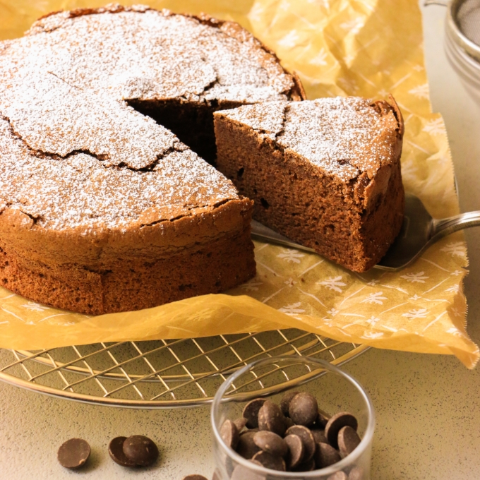 ガトーショコラ（直径約15cm 1台）